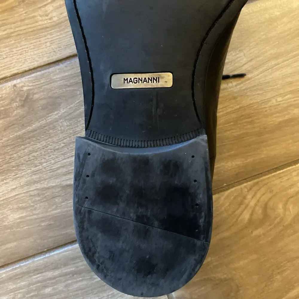 Magnanni Men's Black Leather Oxfords Size 10D